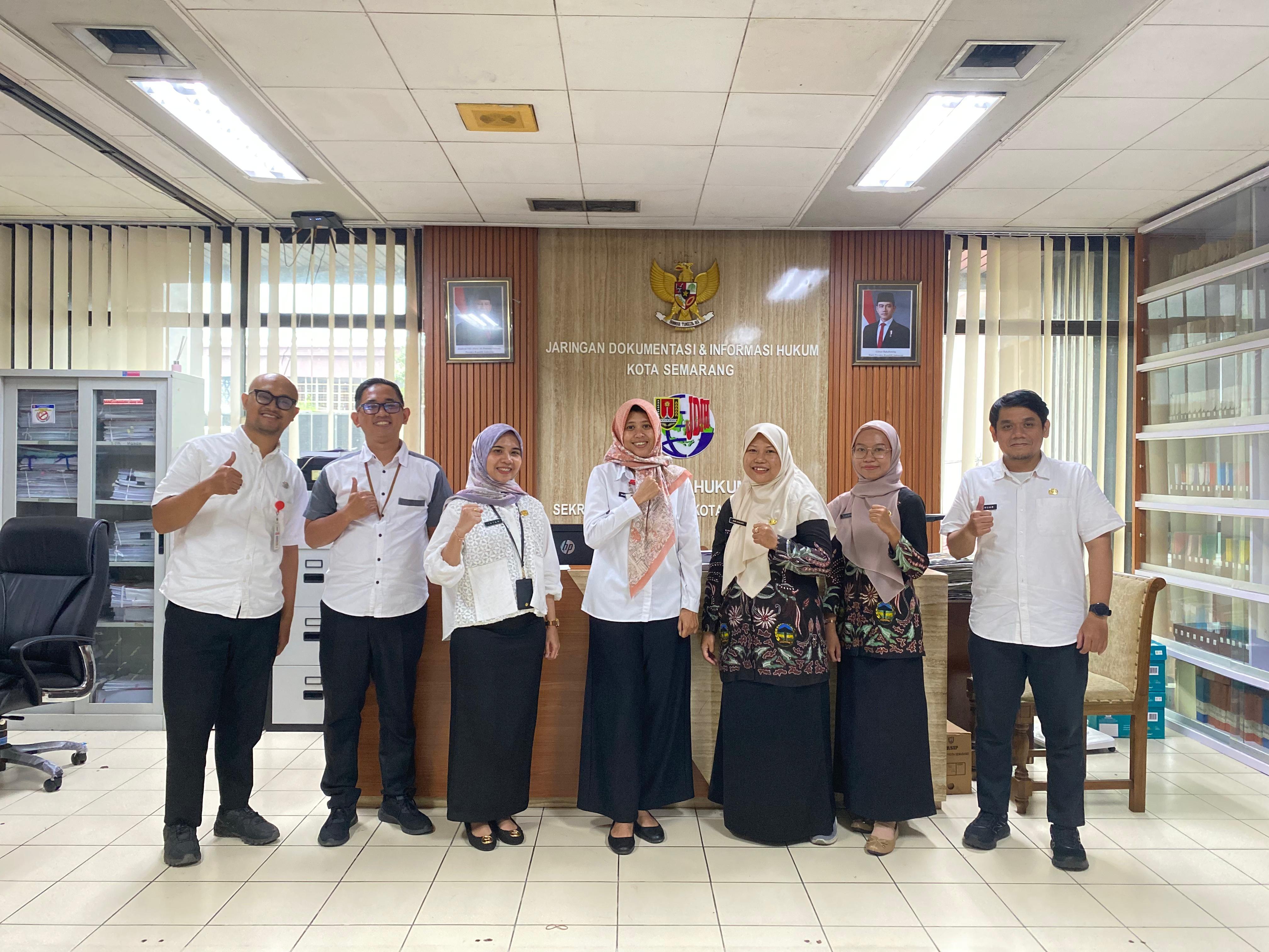 Studi  terkait pengelolaan arsip dokumen hukum dan perpustakaan JDIH Pemerintah Kota Semarang